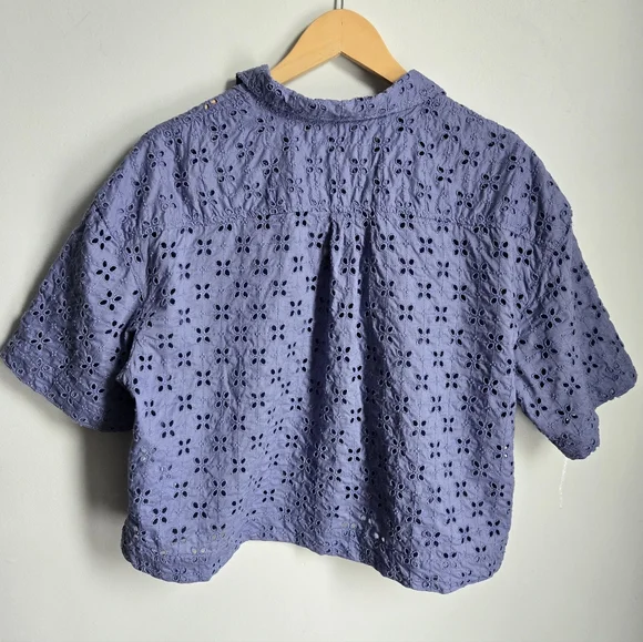 GAP Lavender Blue Eyelet Cotton Button-Up Short Sleeves Shirt - Picture 7 of 9